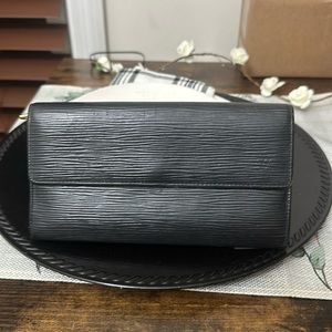 LV Black Epi Wallet🖤🖤